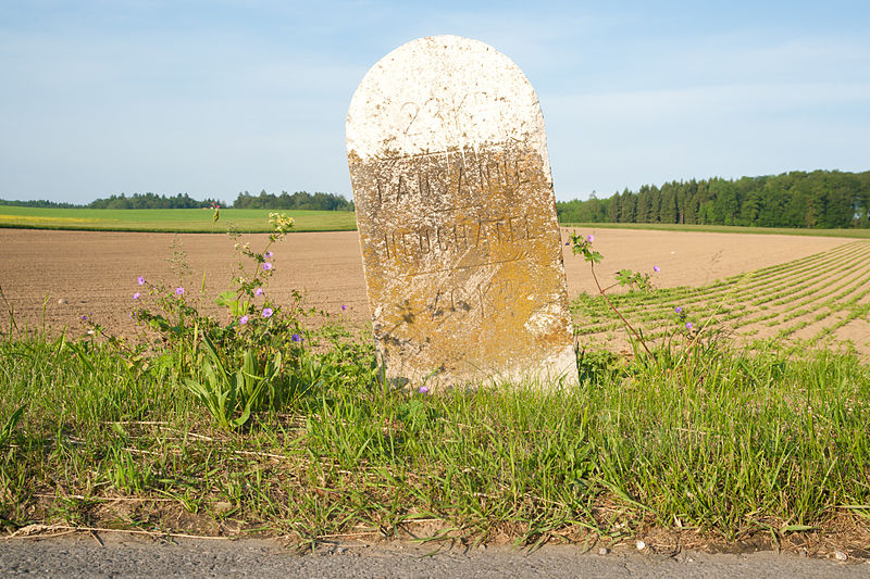 Route_cantonale_Lausanne-Neuchâtel_km_23.jpg