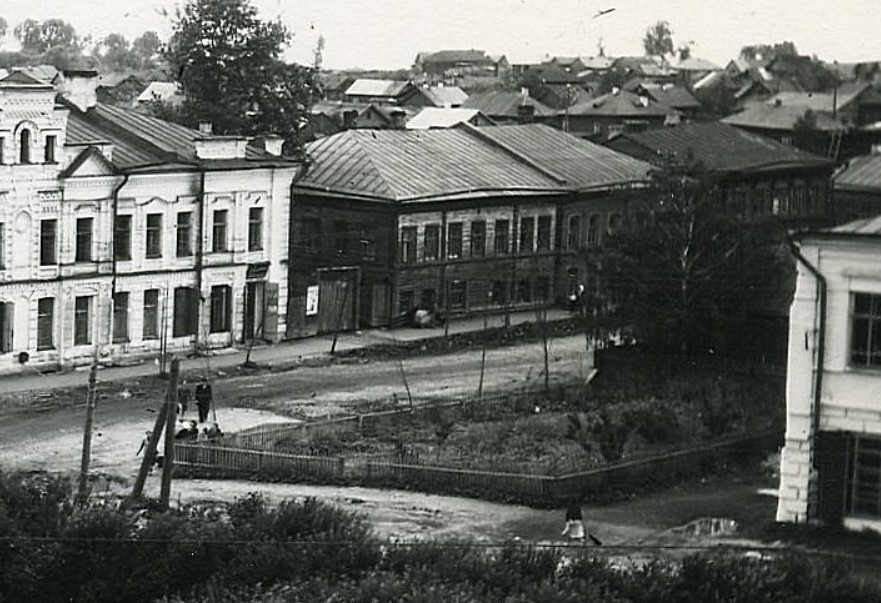 1960-Галич сквер (пристройка).jpg